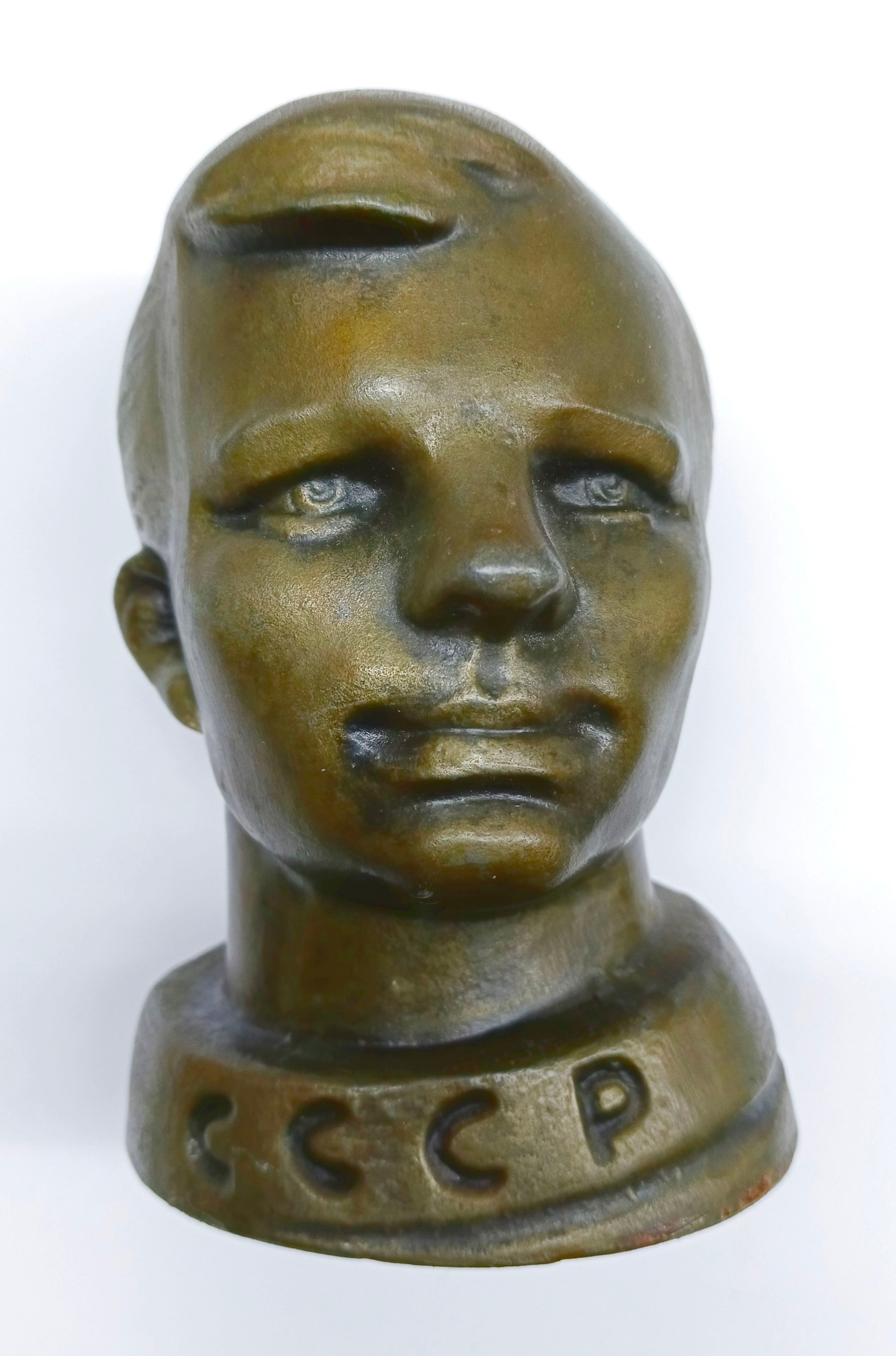 Скульптура настольная «Голова Ю.А. Гагарина».