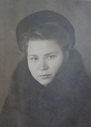 Леушева Тамара Михайловна, 1947 год.
Из семейного архива И.Б. Горбаченко

